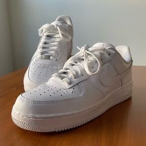 Nike Air Force 1 - Men’s Size 9 - Like New